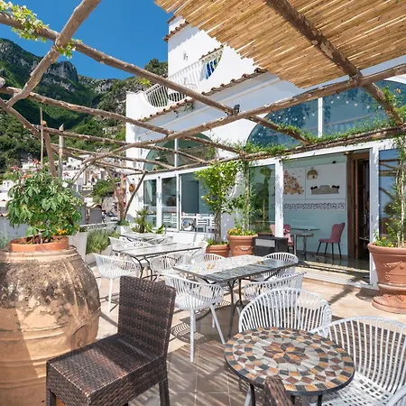 Brikette Albergue Positano