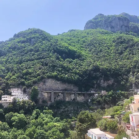 Brikette Positano