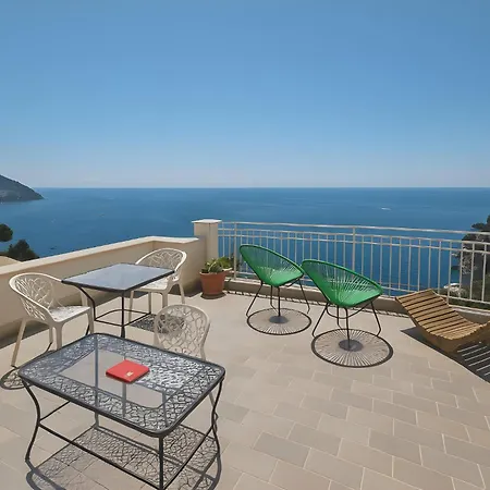 Brikette Hostel Positano