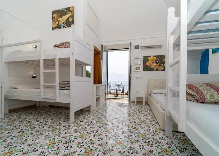 Brikette Auberge de jeunesse Positano