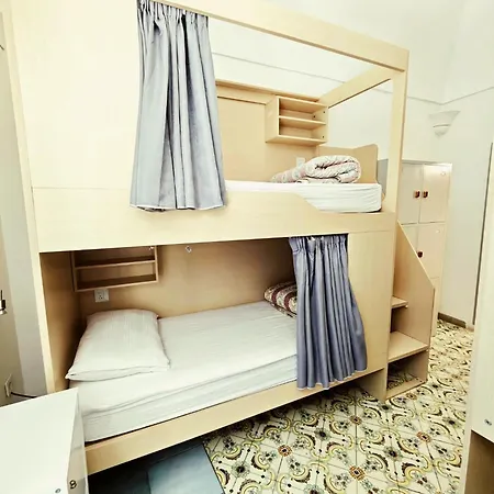 Brikette Hostal *